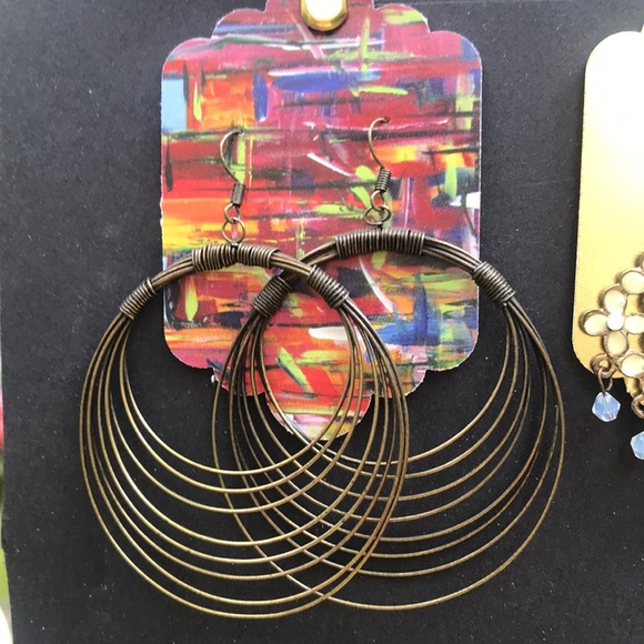 Dangling Earring Collection - Picture 5 of 12